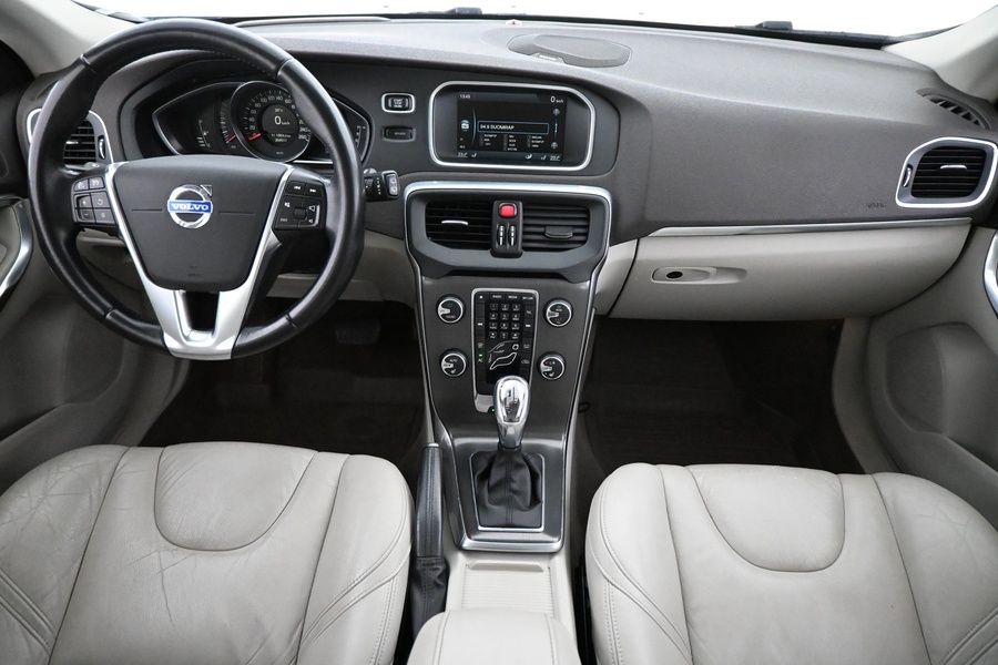 Volvo V40 vaihtoauto