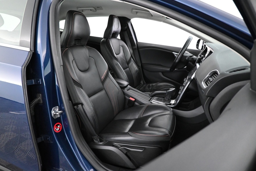 Volvo V40 Cross Country vaihtoauto