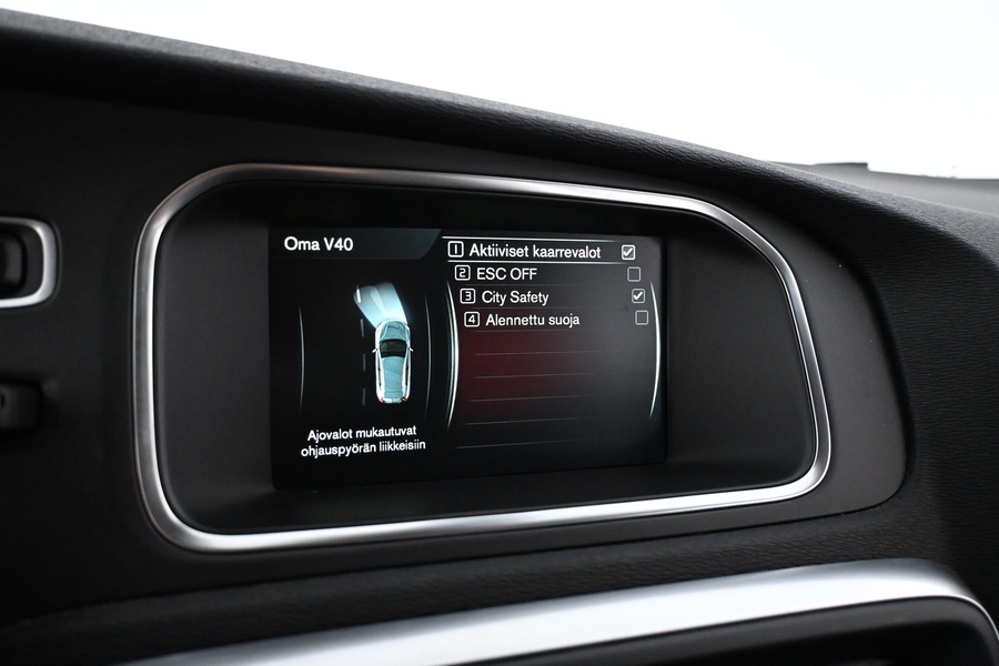 Volvo V40 Cross Country vaihtoauto