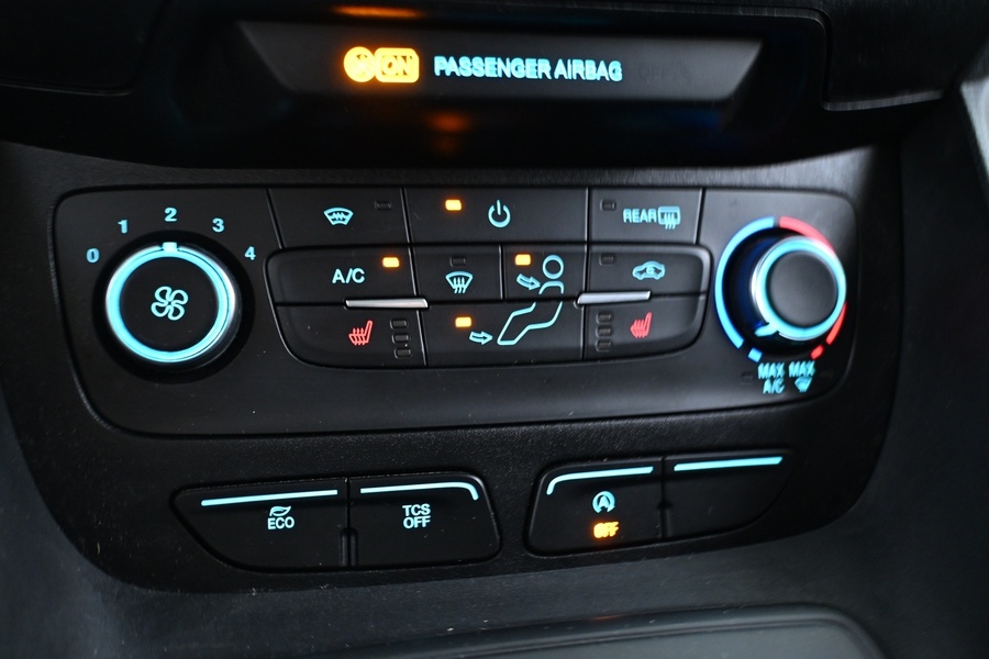 Ford Transit Connect vaihtoauto