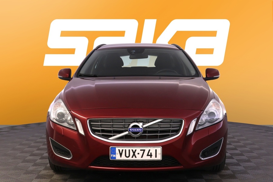 Volvo V60 vaihtoauto