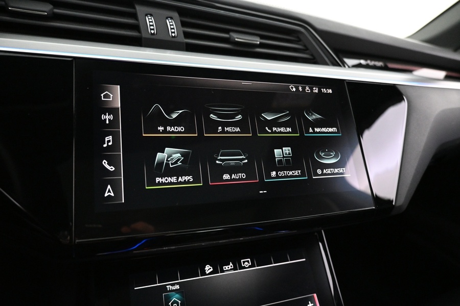 Audi e-tron vaihtoauto