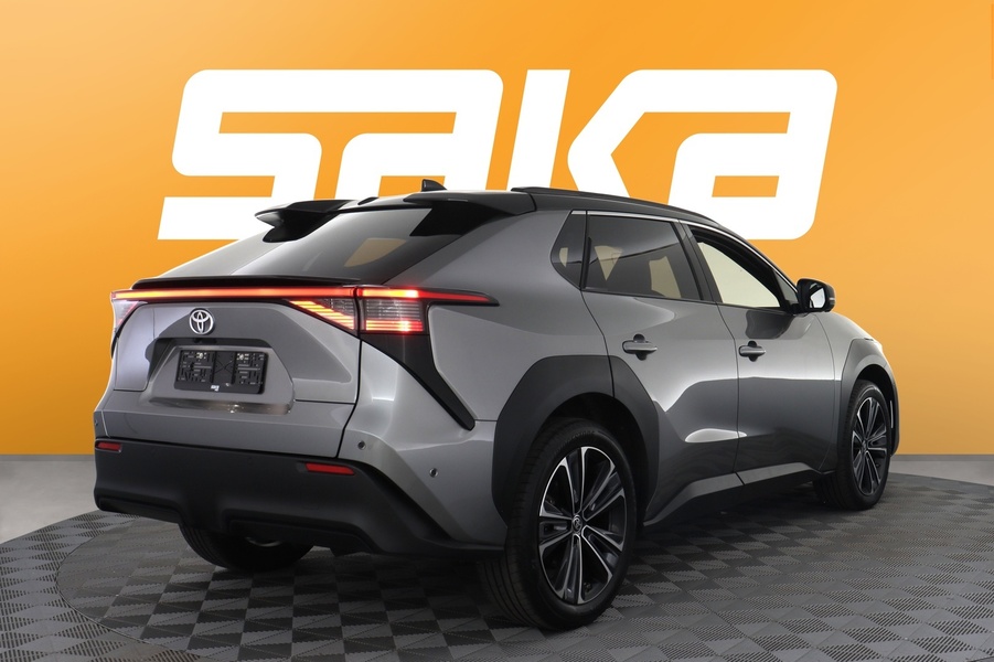 Toyota bZ4X vaihtoauto