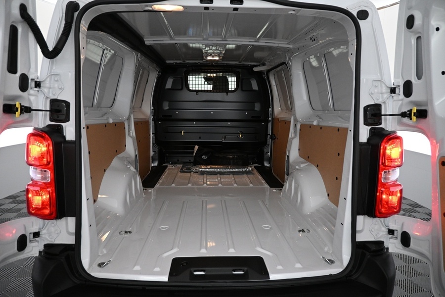 Toyota Proace vaihtoauto