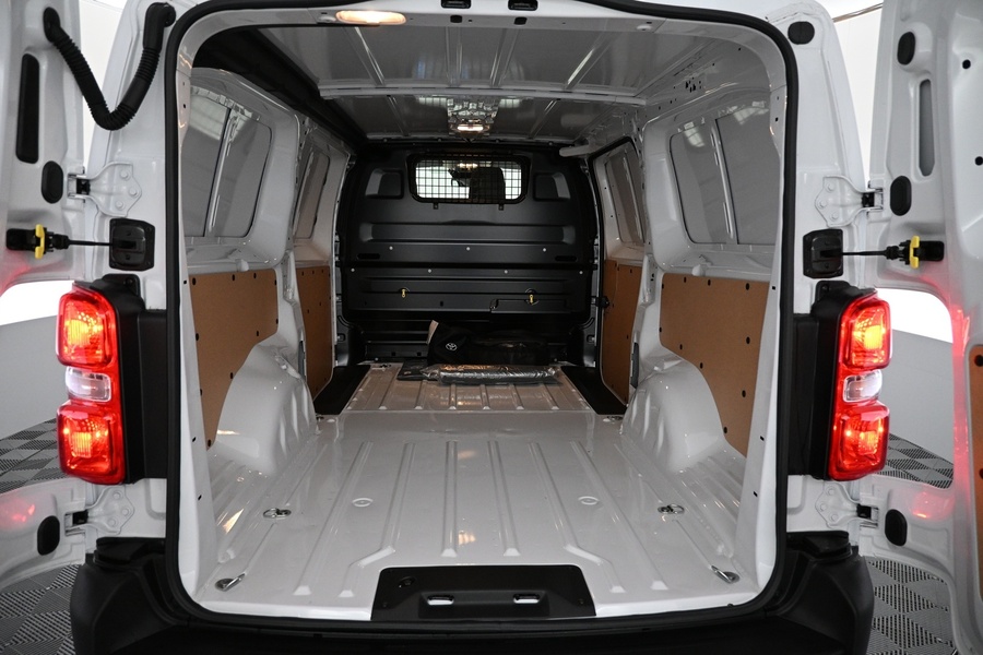 Toyota Proace vaihtoauto