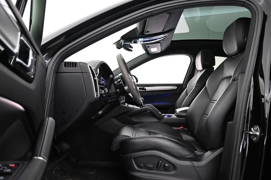 Porsche Cayenne vaihtoauto