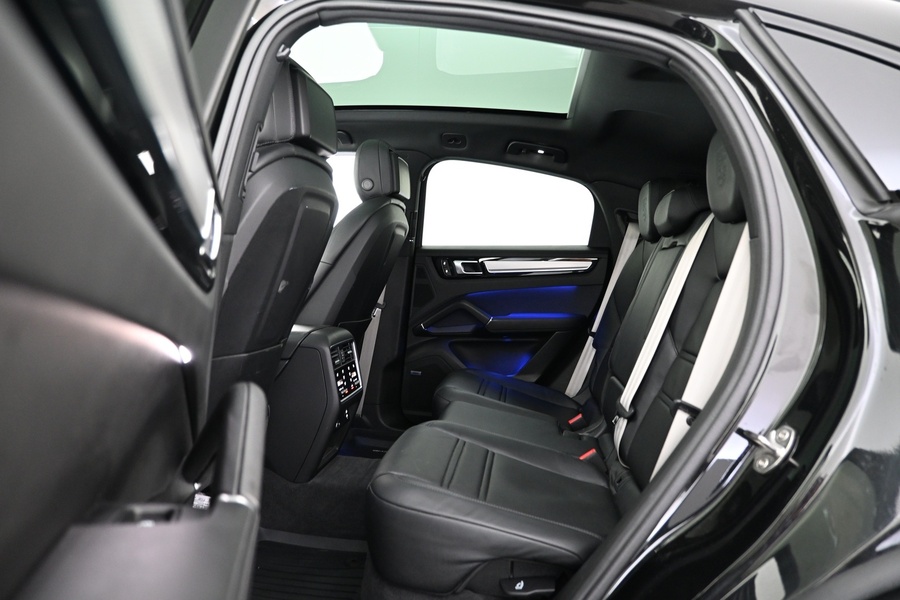 Porsche Cayenne vaihtoauto