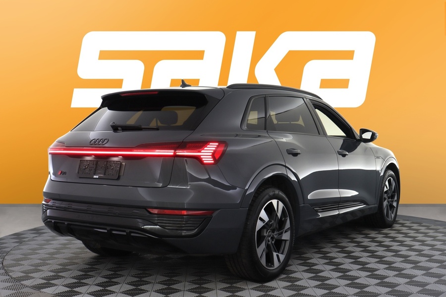 Audi Q8 e-tron vaihtoauto