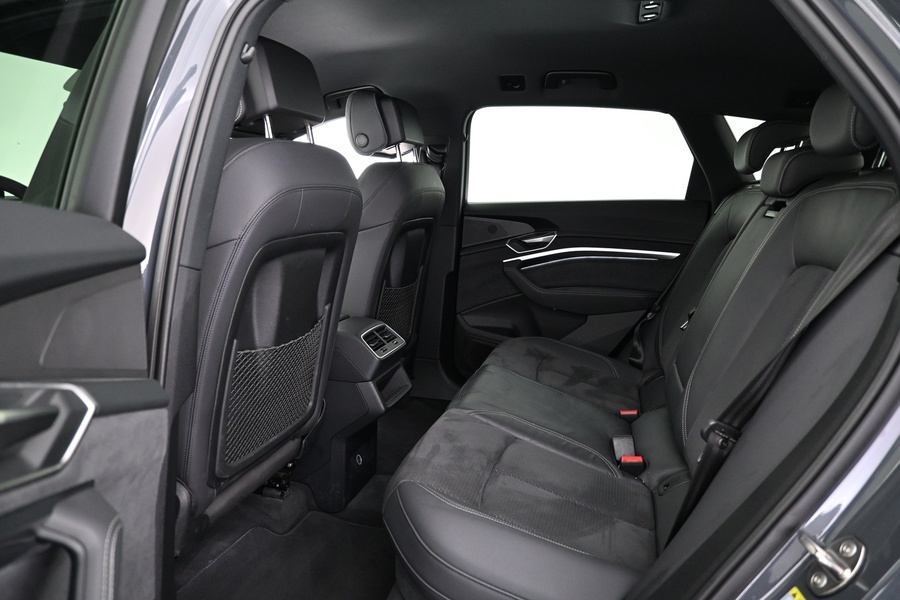 Audi Q8 e-tron vaihtoauto