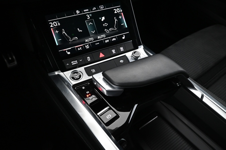 Audi Q8 e-tron vaihtoauto