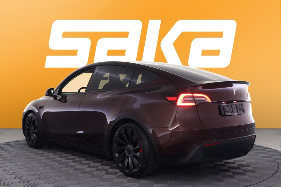 Tesla Model Y vaihtoauto