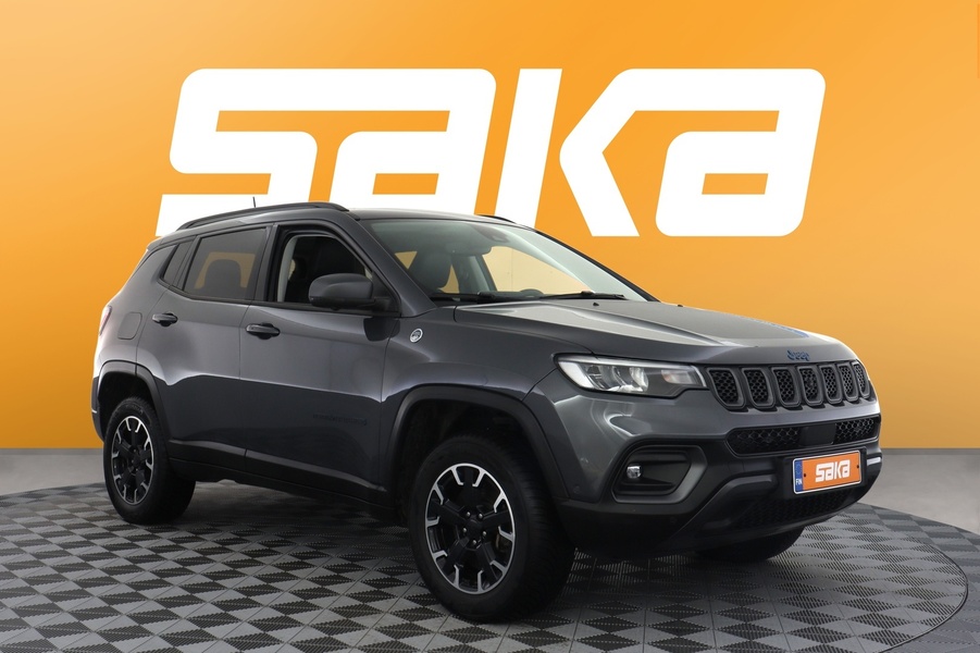 Jeep Compass vaihtoauto
