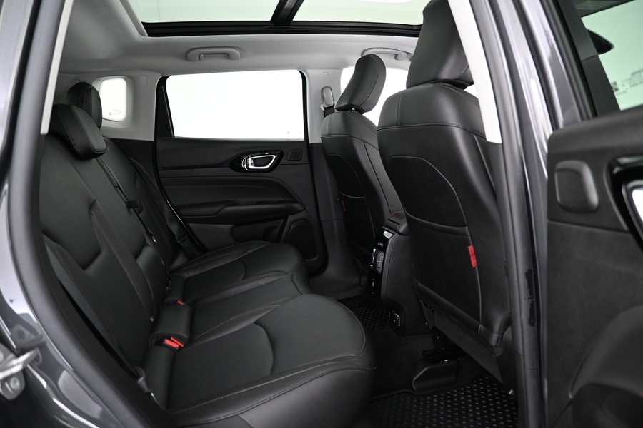 Jeep Compass vaihtoauto