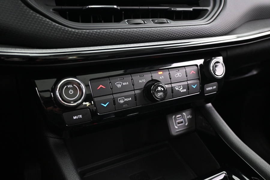 Jeep Compass vaihtoauto