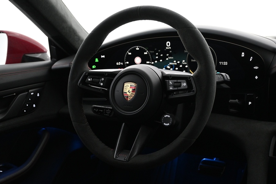 Porsche Taycan vaihtoauto