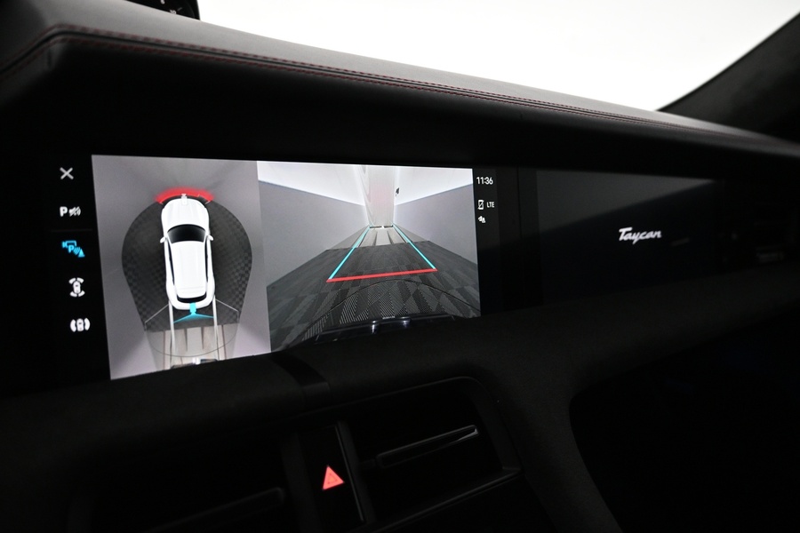 Porsche Taycan vaihtoauto