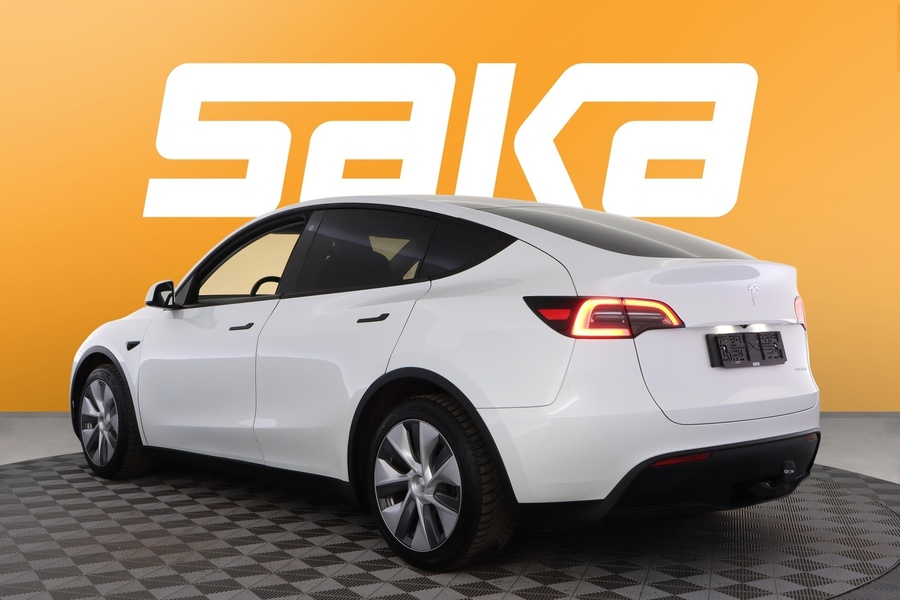 Tesla Model Y vaihtoauto