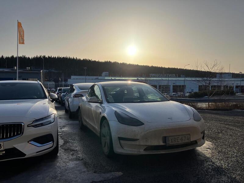Tesla Model 3 vaihtoauto