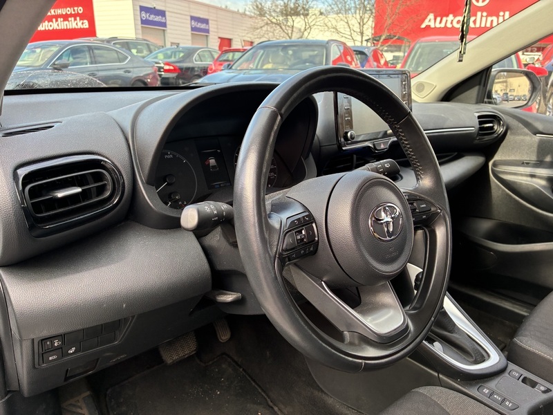 Toyota Yaris vaihtoauto