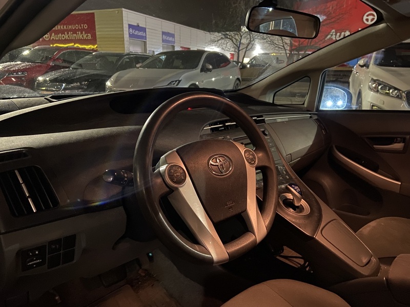 Toyota Prius vaihtoauto