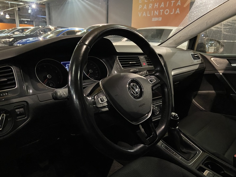 Volkswagen Golf vaihtoauto