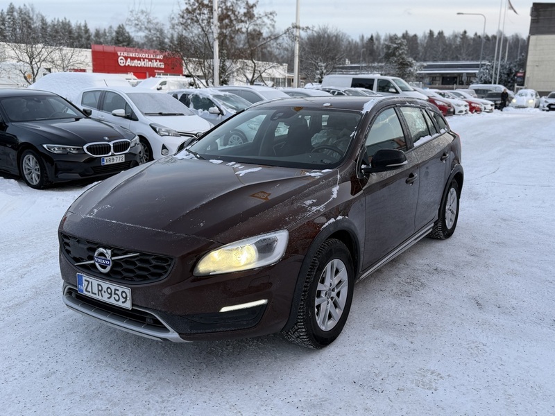 Volvo V60 Cross Country vaihtoauto