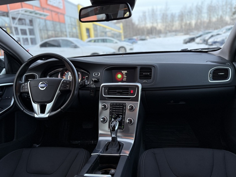 Volvo V60 Cross Country vaihtoauto