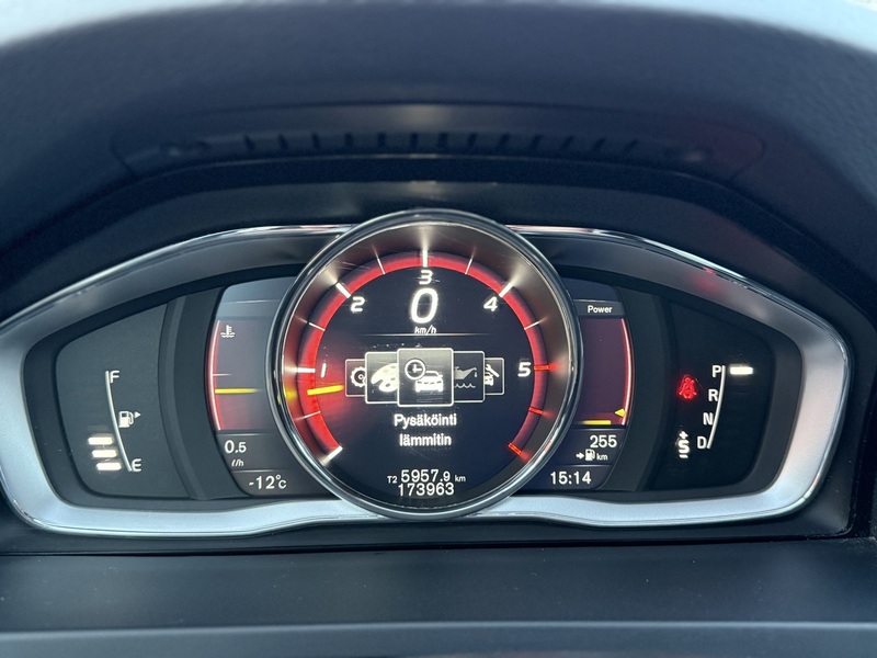 Volvo V60 Cross Country vaihtoauto