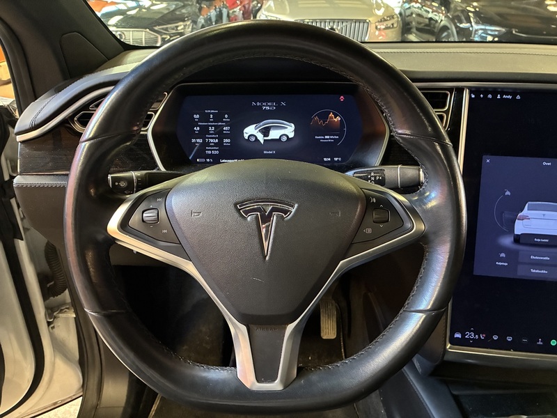 Tesla Model X vaihtoauto