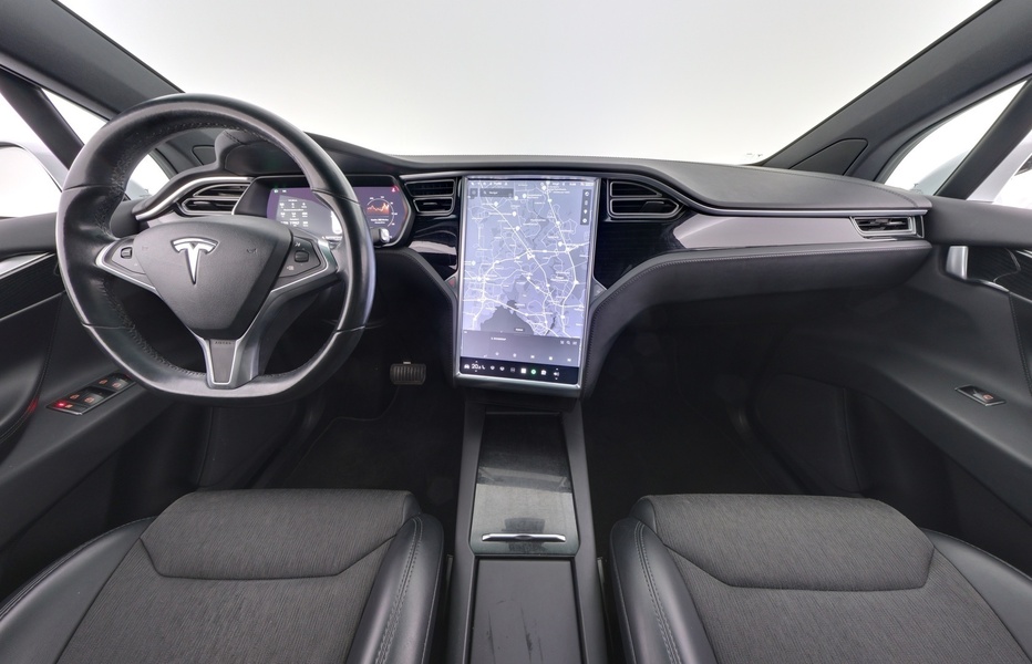 Tesla Model X vaihtoauto