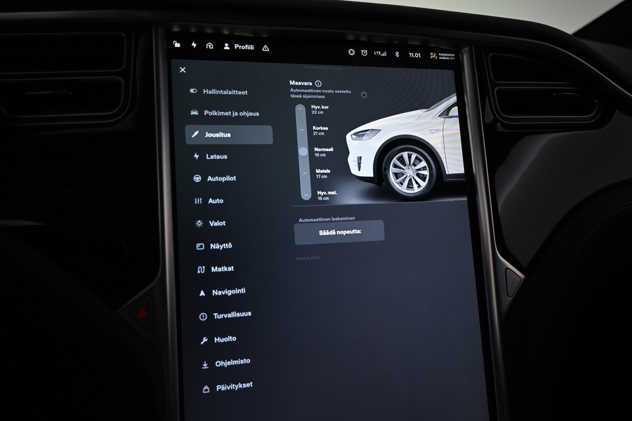 Tesla Model X vaihtoauto