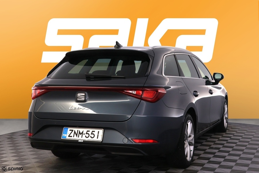 SEAT Leon Sportstourer vaihtoauto