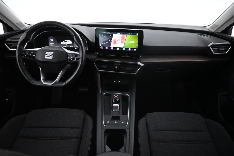 SEAT Leon Sportstourer vaihtoauto