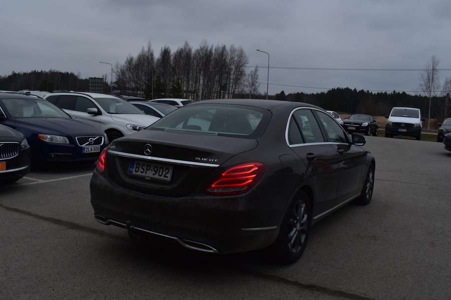 Mercedes-Benz C vaihtoauto
