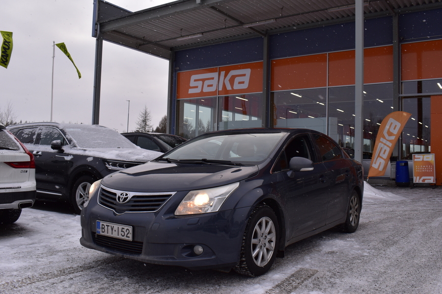 Toyota Avensis vaihtoauto