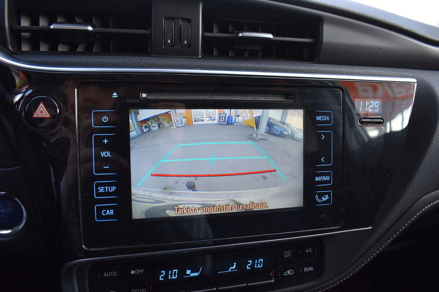 Toyota Auris vaihtoauto