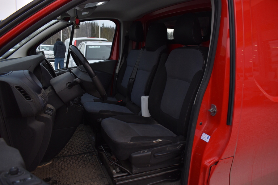 Opel Vivaro vaihtoauto