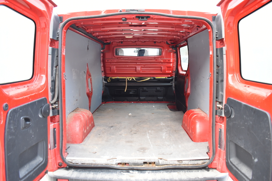 Opel Vivaro vaihtoauto