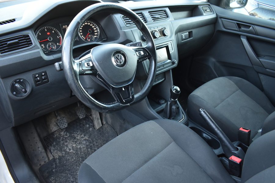 Volkswagen Caddy Maxi vaihtoauto