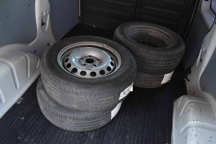 Volkswagen Caddy Maxi vaihtoauto