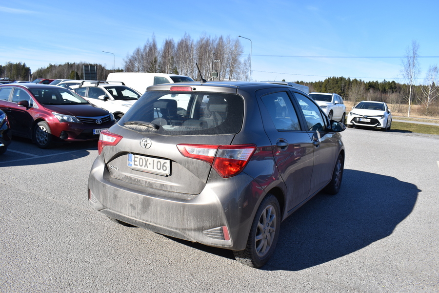 Toyota Yaris vaihtoauto