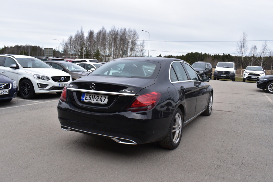 Mercedes-Benz C vaihtoauto
