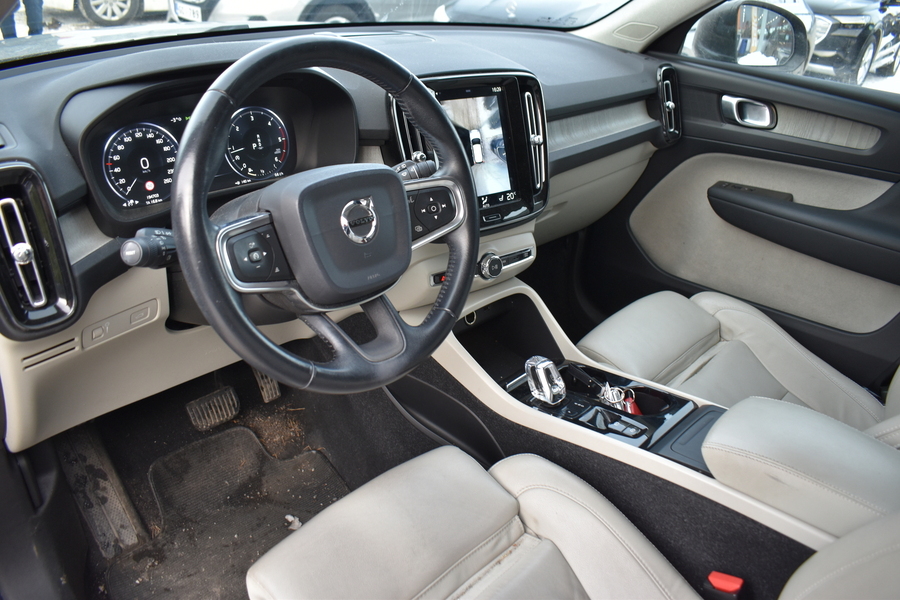 Volvo XC40 vaihtoauto