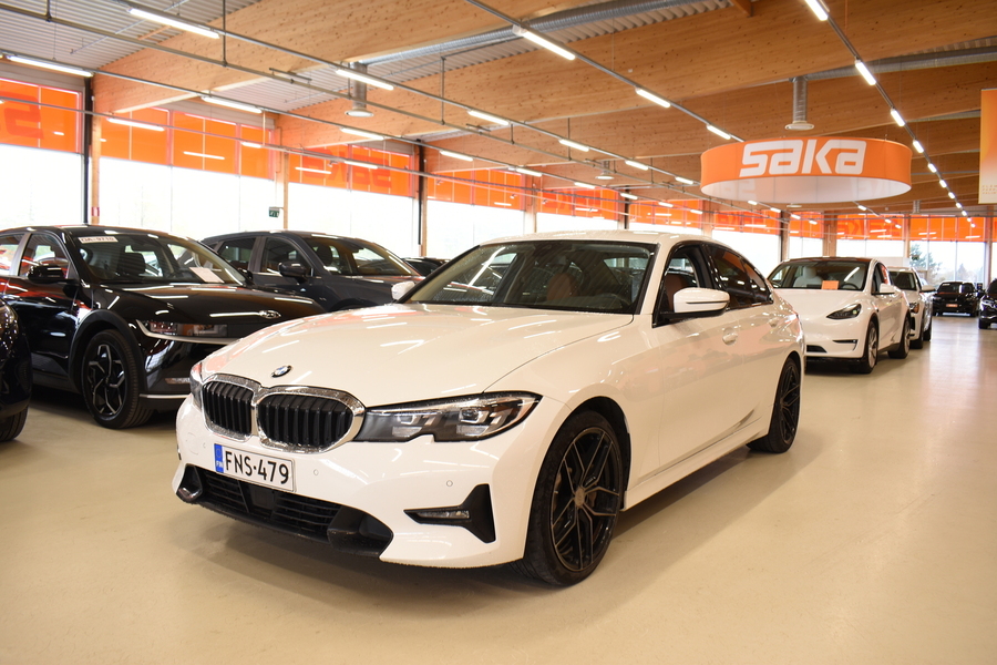 BMW 330 vaihtoauto