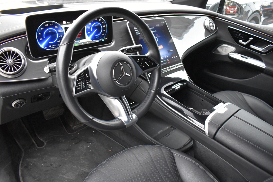 Mercedes-Benz EQE vaihtoauto