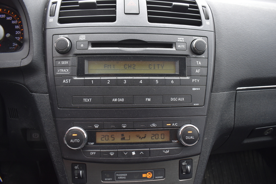 Toyota Avensis vaihtoauto