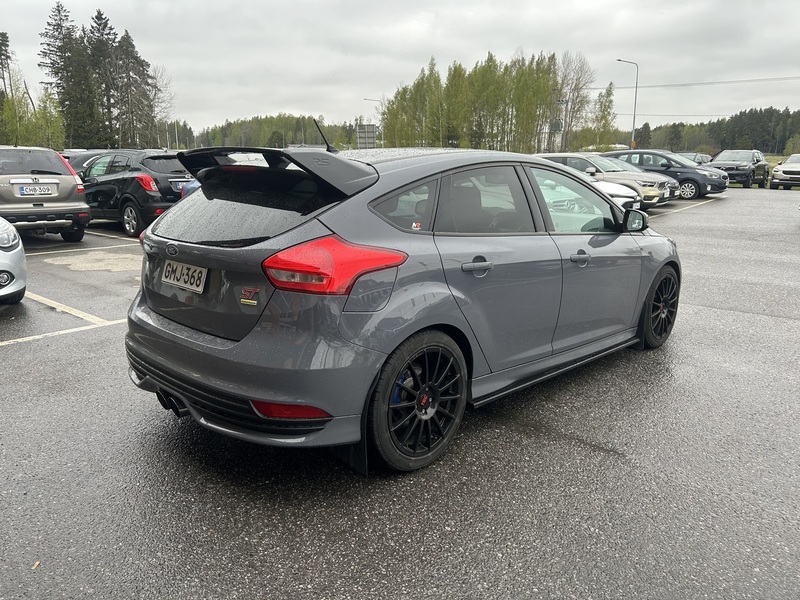 Ford Focus vaihtoauto