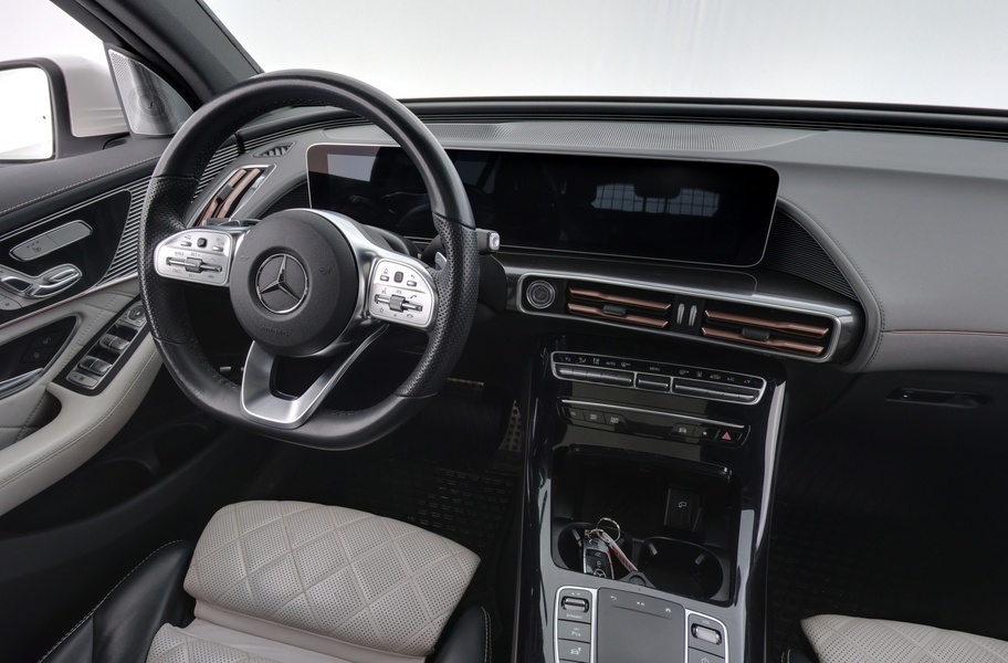 Mercedes-Benz EQC vaihtoauto