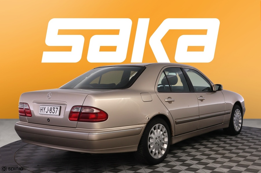 Mercedes-Benz E vaihtoauto