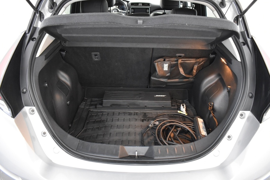 Nissan Leaf vaihtoauto